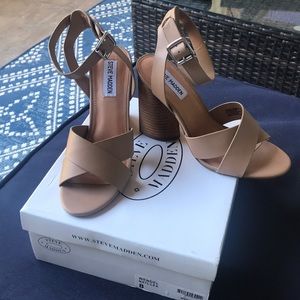 New With Box Steve Madden Wendel Sandals